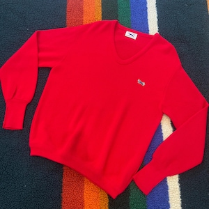 Suéter grande vintage de acrílico rojo con cuello en V: suéter de punto rojo The Fox de JC Penny