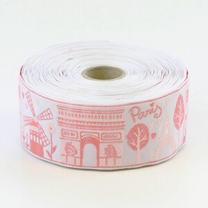 Nastro Jacquard KAFKA H-17/04 in cotone biologico intrecciato, larghezza 1+9/16" (40 mm) Collezione PARIS - Skyline in bianco, rosa e albicocca