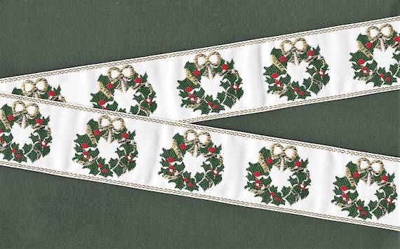 HOLIDAY H-07-A Jacquard Ribbon Poly Trim 1-1/2" Wide (38mm) White w/Green Wreaths, Red Berries & Gold Metallic Accents, Per Yard