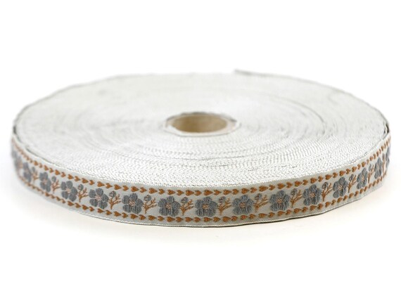 KAFKA C-06/01 Jacquard Ribbon Organic Cotton Trim 9/16" wide (15mm) Lt Gray w/Dark Gray Flowers