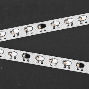 ANIMALES/Granja C-10-B Cinta de jacquard con ribete de poliéster de 5/8" de ancho (16 mm) Fabricada en Francia, fondo de cuadros grises con ovejas blancas y negras