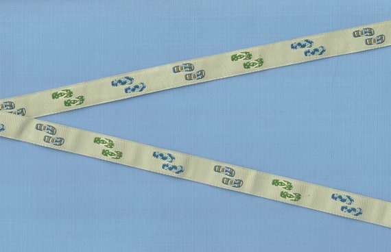 NOVELTY/Beach B-06-A Jacquard Ribbon Poly Trim 1/2" wide (13mm) "Sandals" Beige Background w/Multi Colored Beach Flip Flops