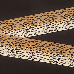 ANIMALS/Prints H-02-A Jacquard Ribbon Polyester Trim 1-1/2&quot; wide (38mm) Beige & Cream Background w/Black Leopard Print
