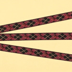 Cinta de poliéster con borde jacquard GEOMETRIC B-25-F de 1/2" de ancho (13 mm) RARO, fabricada en Francia, diseño de rombos en negro, burdeos, rojo y amarillo