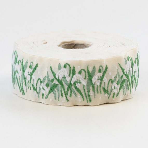 KAFKA G-01/02 Jacquard Ribbon Woven Organic Cotton Trim 1-1/4" wide (32mm) Ivory w/White Snowdrops and 2-Tone Green Leaves