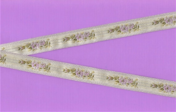 VINTAGE FLORAL D-01-B Jacquard Ribbon Rayon Trim 13/16" wide (19mm) VINTAGE, Cream Striped Background Variegated Lilac Flowers, Olive Leaves