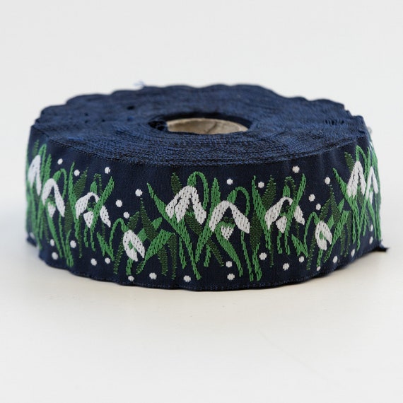 KAFKA G-01/06 Jacquard Ribbon Organic Cotton Trim 1-1/4" wide (32mm) Navy w/White Snowdrops, 2-Tone Green Leaves