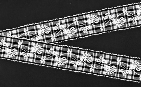 FLORAL H-11-C Jacquard Ribbon Cotton Trim 1-1/2" wide (38mm) B&W Check, Picot Edge, White Flowers