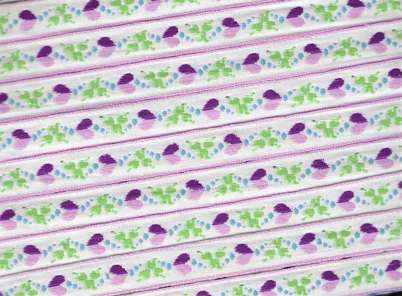 HEARTS/FLOWERS B-12-H Jacquard Ribbon Cotton Trim, 1/2" Wide (13mm) White w/Purple Variegated Hearts, Blue Accents, Green Leaves