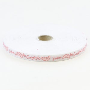 Cinta de jacquard de algodón orgánico KAFKA A-07/04 de 10 mm de ancho (7/16") Colección PARIS en blanco, albaricoque y rosa "J'adore les Croissants"
