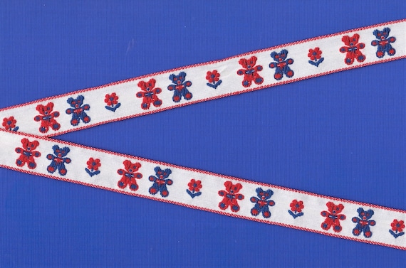 CHILDREN's C-01-B Jacquard Ribbon Cotton Trim, 5/8" Wide (16mm) White Background, Blue/Red Bears Petite Red Flowers, Blue Accents