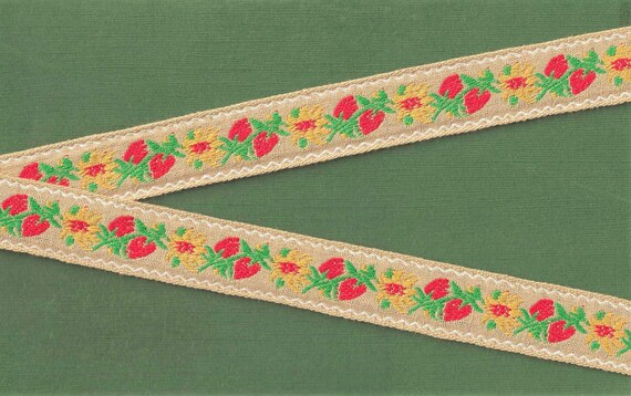 NOVELTY/Fruit F-02-A Jacquard Ribbon Cotton Trim 1" Wide (25mm) VINTAGE Strawberries & Yellow Blossoms on Beige Background, Per Yard