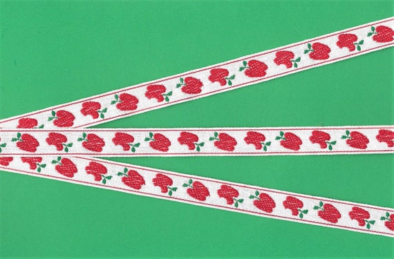 NOVELTY/Fruit B-02-A Jacquard (with bites!) Ribbon Cotton Trim 1/2" Wide (13mm) Red Apples w/Green Stems on White Background, Per Yard