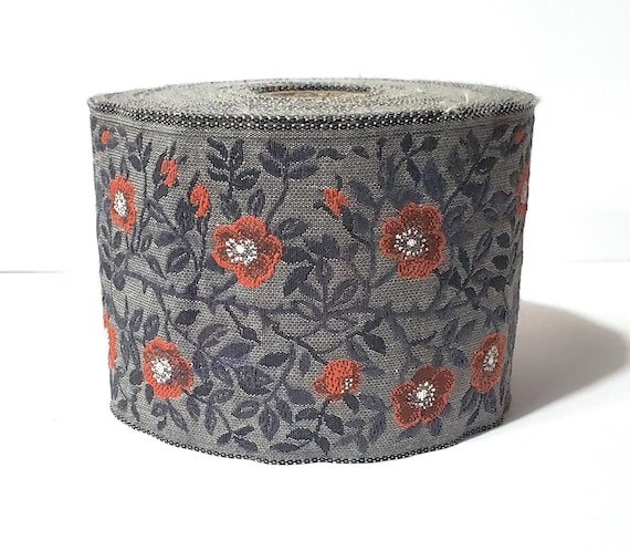 KAFKA L-01/09 Jacquard Ribbon Woven Organic Cotton Trim 2-3/8" wide (60mm) Gray Background w/Rust & White Dog Roses, 2-Tone Gray Leaves