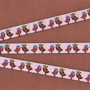 ANIMAIS/Pássaros C-12-A Jacquard Ribbon Poly Trim 5/8" de largura (16 mm) Fundo rosa com pássaros rosa e marrom Turquesa Verde Oliva Acentos