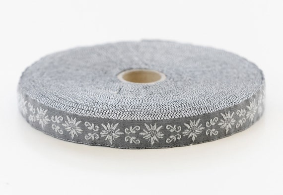 KAFKA C-03/08 Jacquard Ribbon Woven Organic Cotton Trim 5/8" wide (16mm) Lt. Gray Background w/White Edelweiss Flowers