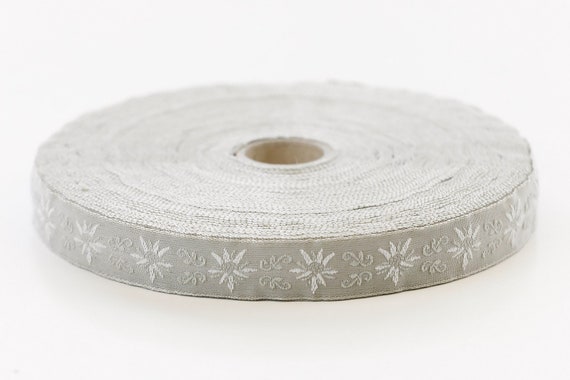 KAFKA C-03/06 Jacquard Ribbon Woven Organic Cotton Trim 5/8" wide (16mm) Lt. Beige Background w/White Edelweiss Flowers