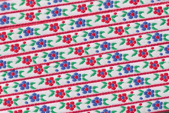 FLORAL A-21-D Jacquard Ribbon Polyester Trim 3/8" Wide (9mm) VINTAGE White w/Red Borders, Blue & Red Flowers, Green Leaves