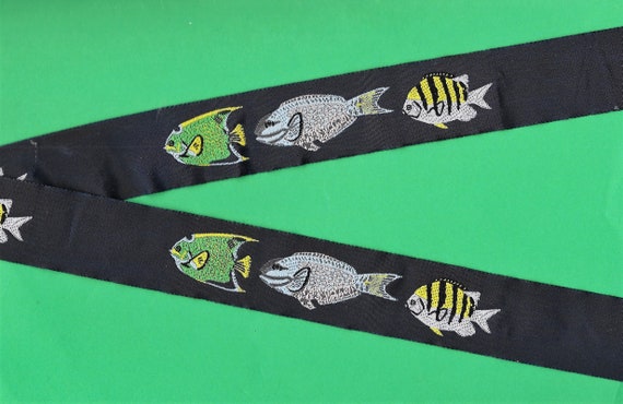 ANIMALS/Water G-05-A Jacquard Ribbon Poly Trim 1-1/8" wide (28mm) Dark Navy Background w/Green/Yellow & Grey Fish