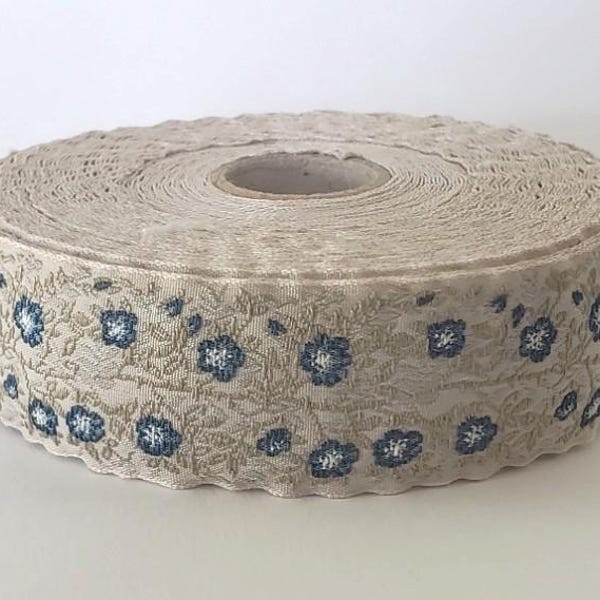 KAFKA F-02/17 Jacquard Ribbon Organic Cotton Trim 1" wide (25mm) Beige w/Blue Dog Roses