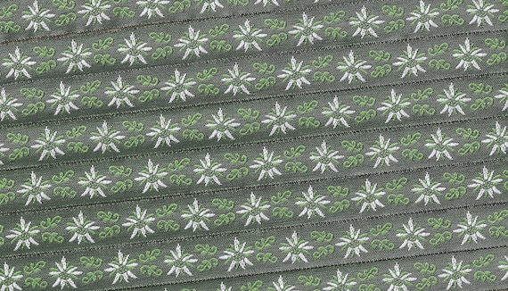 KAFKA C-03/01 Jacquard Ribbon Organic Cotton Trim 5/8" wide (16mm) Green w/White Edelweiss Flowers