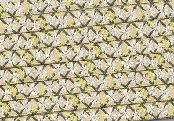 FLORAL B-11-C Jacquard Ribbon Polyester Trim 1/2" wide (13mm) Lt Beige Background w/White & Yellow Daisies, Dark Green Lattice