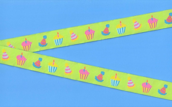 NOVELTY/Food E-02-A Jacquard Ribbon Polyester Trim 7/8" Wide (22mm) Birthday Party Theme w/Cupcakes & Party Hats, Per Yard