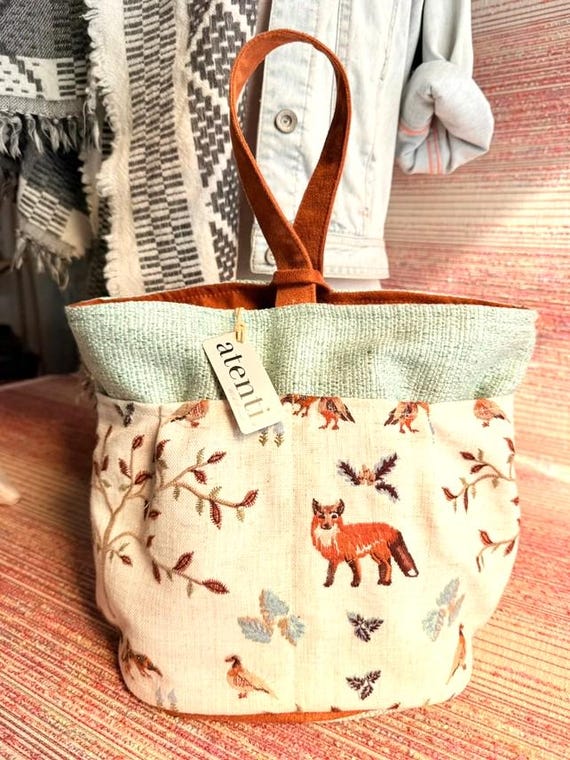 ATENTI "FOXY" Off-White w/Embroidered Design, 8-Pocket Tall Caddy Needle Arts/Knitting Project Bag, Handmade USA