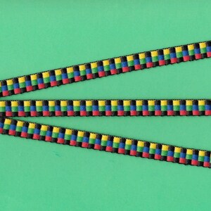 Cinta de algodón jacquard CHECKS A-02-B de 9 mm de ancho y 3/8" de ancho, fabricada en Francia, con diseño de tablero de ajedrez en negro, amarillo, azul, verde y rojo