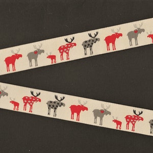 ANIMALS/Wildlife E-06-A Jacquard Ribbon Poly Trim 7/8" wide (22mm) Tan w/Red & Gray Moose