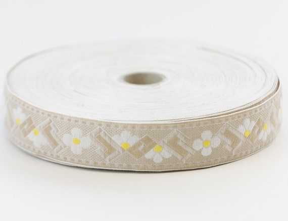 KAFKA F-11/10 Jacquard Ribbon Woven Organic Cotton Trim 1" wide (25mm) Beige, Taupe & White ART DECO Flowers w/Yellow Accents