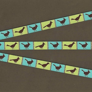 ANIMAIS/Pássaros B-01-A Acabamento em fita jacquard de poliéster com 1,2 cm de largura (13 mm) Design em bloco verde-limão e azul-petróleo com pássaros marrons