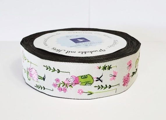 SILKE LEFFLER Jacquard Ribbon Woven Trim 1-5/16" wide (30mm) From Germany "Blossom Happiness" Pale Gray w/Ladies holding Floral Bouquets