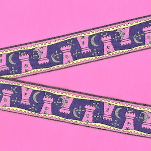 Märchen der KINDER G-05-B Jacquardband Poly Trim, 1-1 / 4 "breit (32 mm) lila Hintergrund mit rosa Schlösser Metallic Goldakzenten