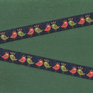 ANIMAUX/Oiseaux C-05-A Ruban Jacquard Bordure en poly 5/8" de large (16 mm) Fond bleu marine avec « Love Birds » orange et vert olive