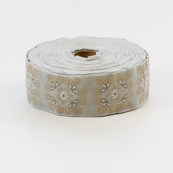 KAFKA G-13/20 Jacquard Ribbon Woven Organic Cotton Trim 1-1/4" wide (32mm) Tan w/Beige Mod Flowers, Dk Beige & White Accents