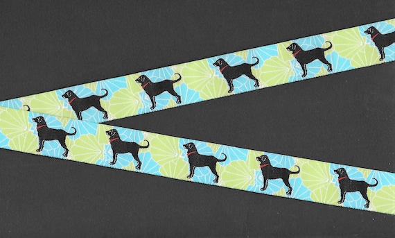 ANIMALS/Dogs E-07-A Jacquard Ribbon Poly Trim 7/8" wide (22mm) Lime/Turquoise Sea Shells w/Black Labrador Wearing Red Collars