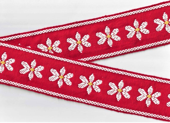 FLORAL M-02-A Jacquard Ribbon Cotton Trim 2-1/2" Wide (64mm) VINTAGE Red Linen with Retro Large White & Yellow Daisies, Per Yard Per Yard