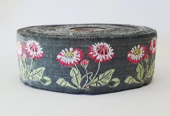 KAFKA G-04/07 Jacquard Ribbon Woven Organic Cotton Trim 1-1/4" wide (32mm) Gray w/White & Pink Daisies, Yellow Accents, Green Leaves