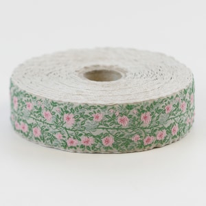 KAFKA F-02/23 Jacquard Band gewebt Bio Baumwolle Zierband 1"breit (25mm) Beige mit Langen Pink Wildrosen, 2-Ton Grüne Blätter