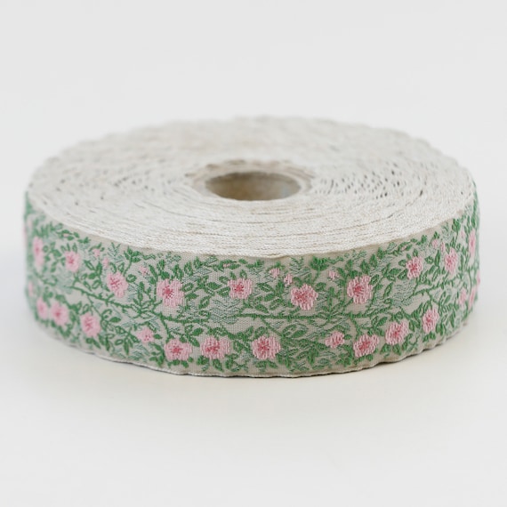 KAFKA F-02/23 Jacquard Ribbon Woven Organic Cotton Trim 1" wide (25mm) Beige w/Lt Pink Wild Roses, 2-Tone Green Leaves