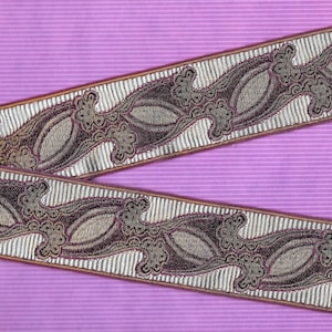 Cinta de Jacquard GEOMÉTRICA METÁLICA J-10-B con borde de rayón de 1-7/8" de ancho (48 mm) VINTAGE Hermoso gris/ciruela Art Nouveau francés, detalles en oro antiguo