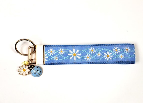 FLORAL Jacquard Ribbon/Nylon Web 1" wide (25mm) Key Fobs, Blue Daisies w/Charms, Keychain, Key Wristlet, Luggage Tags, 5.5" long
