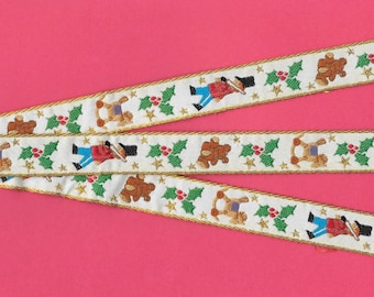 HOLIDAY D-02-A Jacquard Ribbon Poly Trim 3/4" Wide (20mm) Nutcrackers/Holly/Horses/Bears on Cream with Metallic Accents