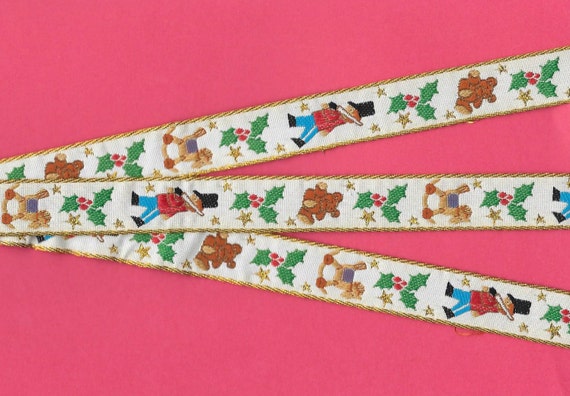 HOLIDAY D-02-A Jacquard Ribbon Poly Trim 3/4" Wide (20mm) Nutcrackers/Holly/Horses/Bears on Cream with Metallic Accents