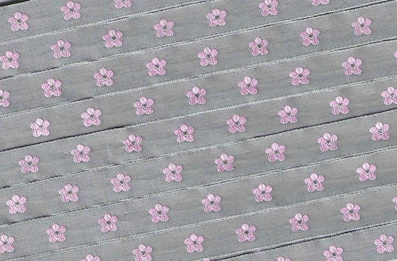 KAFKA A-03/24 Jacquard Ribbon Woven Organic Cotton Trim 7/16" wide (10mm) Lt Gray Background w/Pale Pink & White Forget-Me-Not Flowers