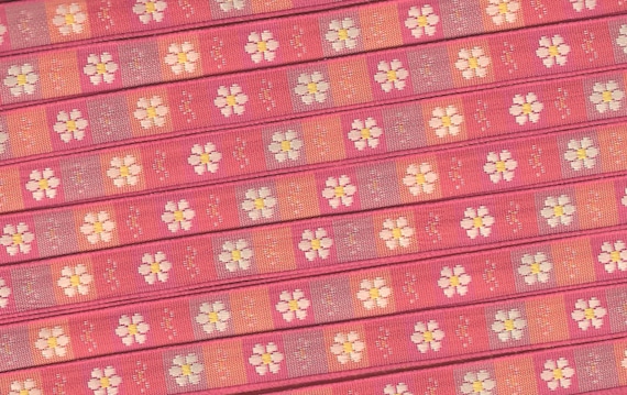 FLORAL A-95-A Jacquard Ribbon Polyester Trim 7/16" wide Pink/Peach/Beige "Blocks" Background w/White & Yellow Daisies Flowers