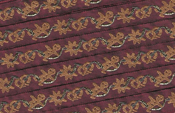 KAFKA C-02/08 Jacquard Ribbon Organic Cotton Trim 5/8" wide (16mm) Burgundy w/Gingerbread Men