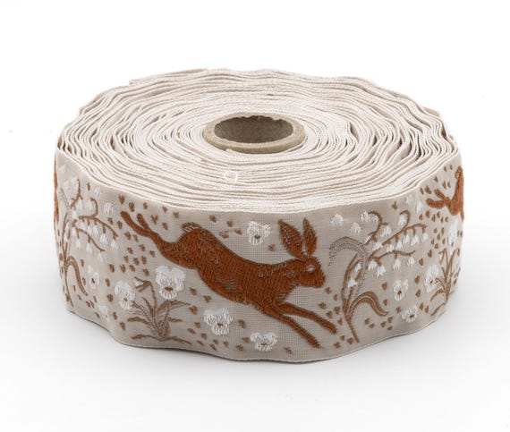 KAFKA H-27/06 Jacquard Ribbon Organic Cotton Trim 1+1/2" wide (38mm) Ivory w/Lt Brown Jackrabbits