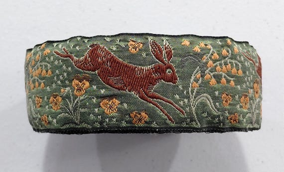 KAFKA H-27/12 Jacquard Ribbon Organic Cotton Trim 1+1/2" wide (38mm) Green w/Brown Jackrabbits